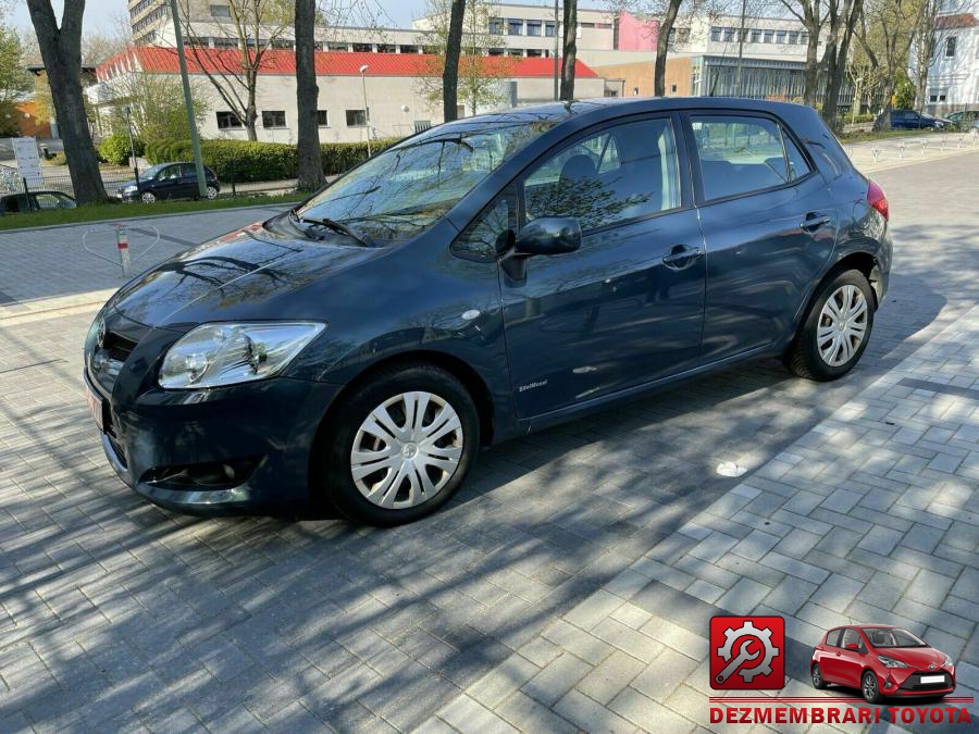 Arcuri toyota auris 2009