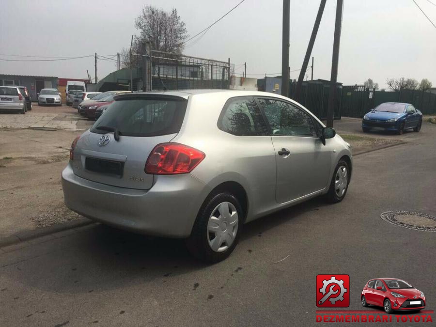 Bancheta spate toyota auris 2009