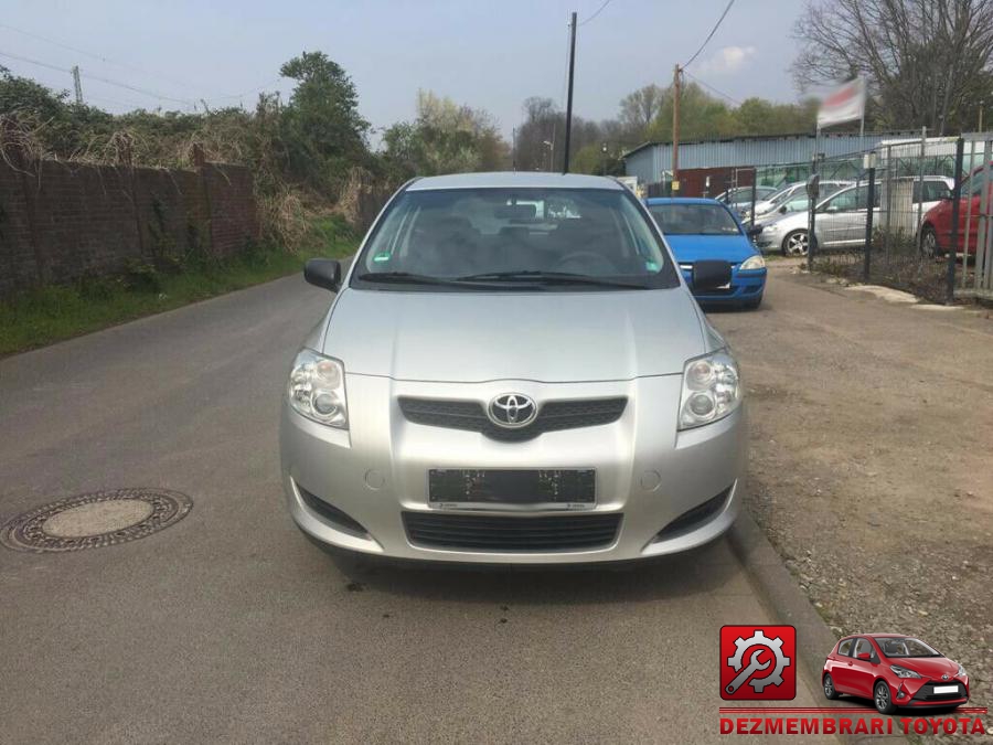 Bancheta spate toyota auris 2010