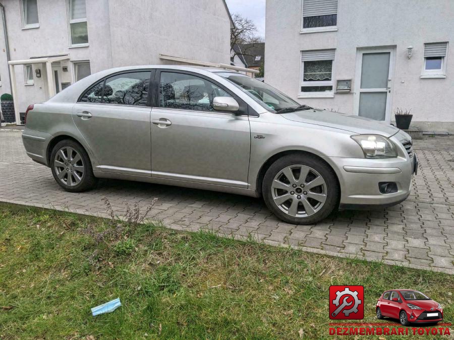 Intercooler toyota avensis 2008