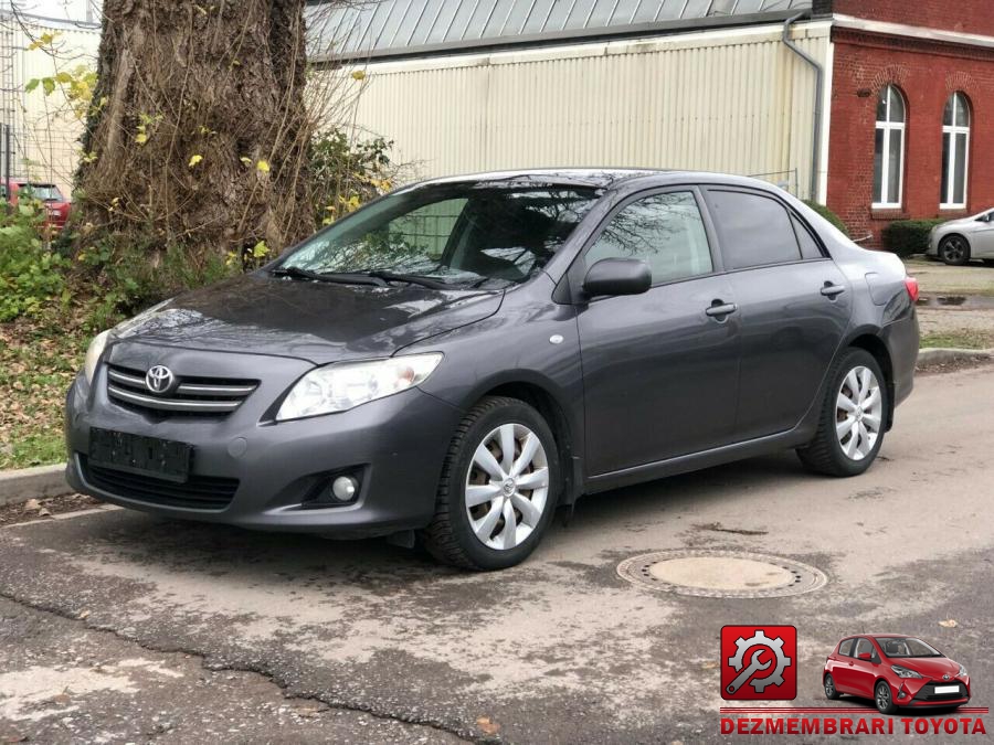 Pompa de apa toyota corolla 2004