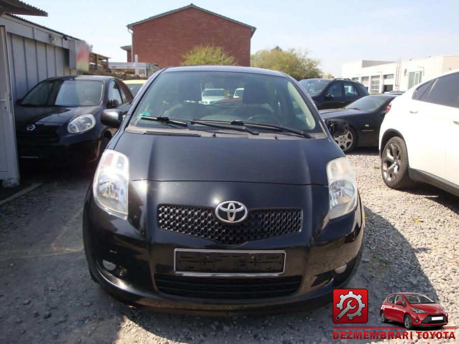 Proiectoare ceata toyota yaris 2007