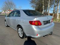 Baie ulei toyota avensis 2005